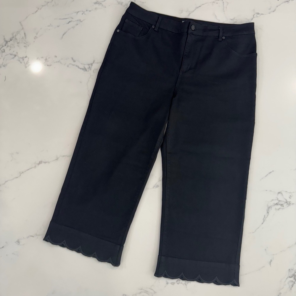 Susan Graver Crop Pants Women 8 Black Stretch Scallop Hem Career Casual QVC Chic